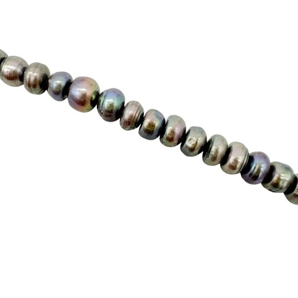 Premier Designs Necklace Shades of Gray 18 Inch Freshwater Pearl Necklace Toggle - Picture 7 of 9